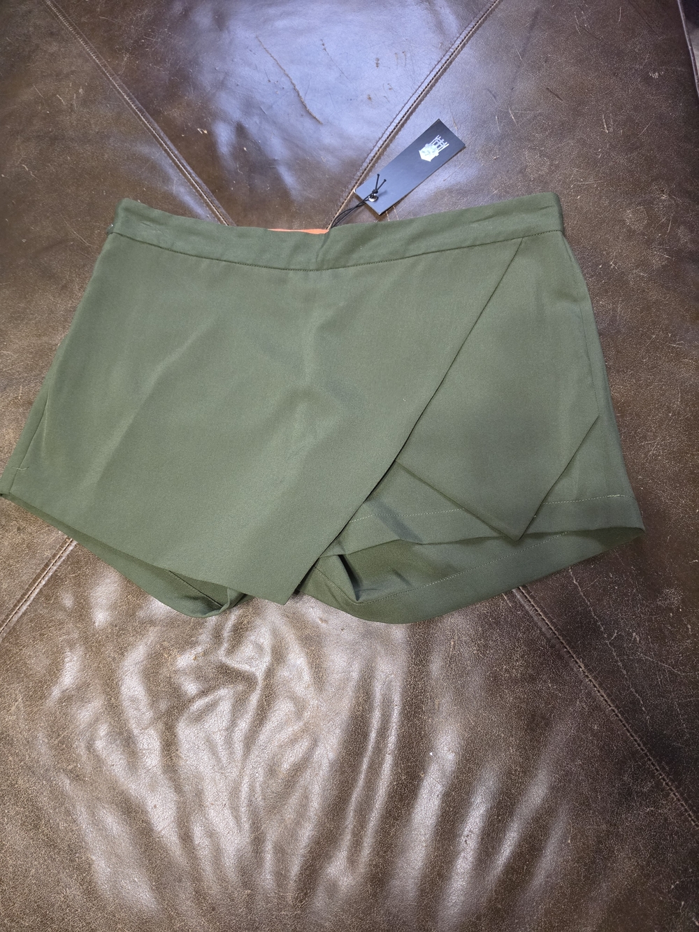 NWT Brooklyn Industries Olive Green Asymmetrical Wrap Mini Skort - Size L